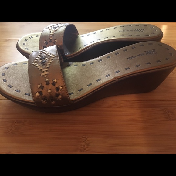 S M New York Steve Madden Wedge Mule Sandals - Picture 5 of 8